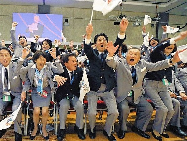 日本のウクライナ支援を疑問視　森元首相「ロシア負けず」：コメント10