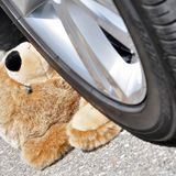 お母さんの気を引きたくて…わざと車に轢かれ､血を流す娘に｢無関心｣な母親が放った