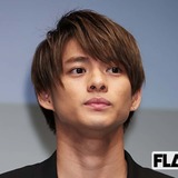 平野紫耀『紅白』でつけた「DIESELピアス」が爆売れ、ファンが “深読み” する海外への意志