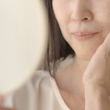 なぜ写真に撮られた自分の顔はイマイチなのか…「鏡に映る顔は、あなたの本当の顔ではない」という事実