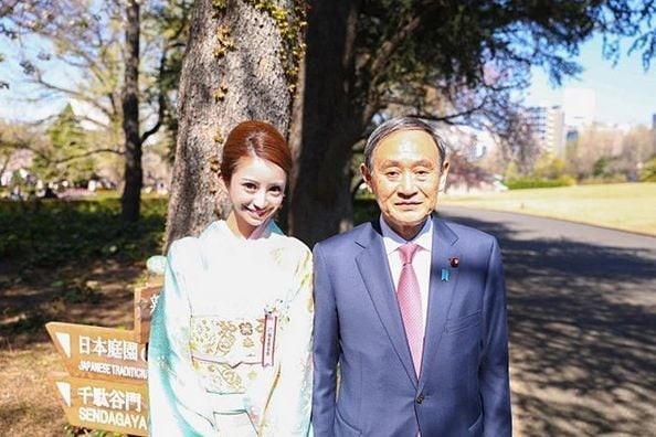 「テレビ出すなよ」「ホストが正当化された」ローランド、歌舞伎町ホスト刺傷で批判の的は“とばっちり”か:コメント6