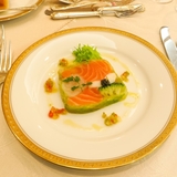 立派な“コース料理”が苦手な人たちの本音　「マナーに緊張」「下戸だと間が持たない」「食べきれない」