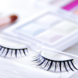  実は周囲から「若作りしてる」と思われている女性の特徴…見た目だけじゃなかった！