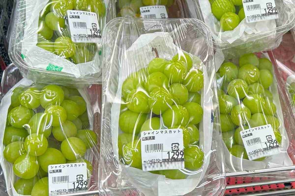 シャインマスカット398円ブーム、一部青果店から怒りの声「デマを流さないで欲しい」:コメント2