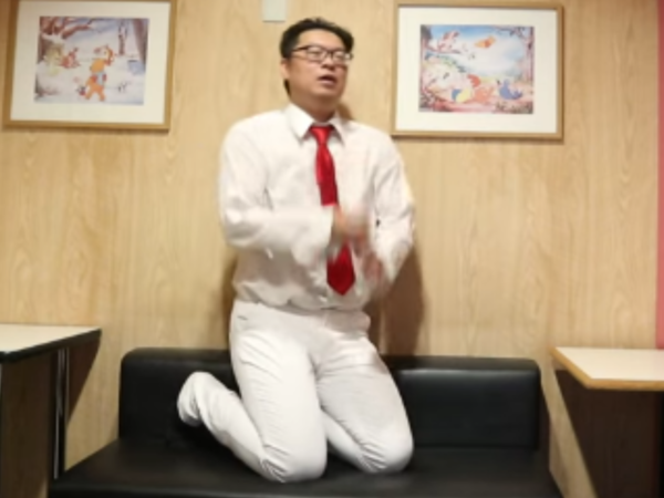 「性加害疑惑が海外で続々報道」の松本人志 “ジャニーズ問題と構図酷似”でスポンサー離れ加速か:コメント11