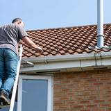 「うちにも来た」　悪質な詐欺業者の出没に注意喚起　「屋根に登らせたら終わり」のワケ