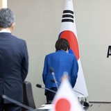 高市首相が日韓首脳会談で太極旗に一礼　「異例だ」韓国で注目集める