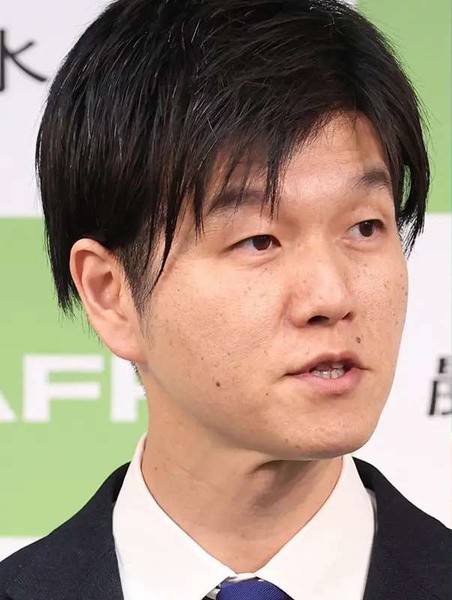 「有能だったんじゃ」おこめ券で批判殺到の鈴木農水大臣…ネットでは前任の“進次郎再評価”：コメント2