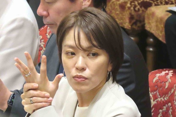 今井絵理子氏　高市首相に〝君が代〟手話を要望→「あまりいい答弁にならない」と返される：コメント2