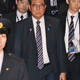 石破首相、小学校給食の無償化「26年度以降、早期に制度化」