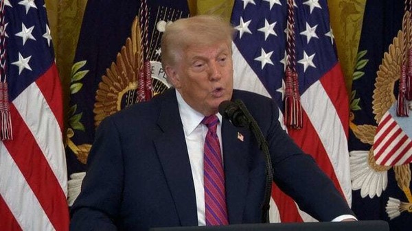 トランプ大統領 ｢日米交渉で合意｣と投稿 “対日関税は15％ 日本が米に5500億ドル投資”：コメント2