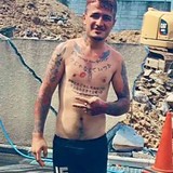 性犯罪クルド人男に懲役8年判決「反省全くない」法廷で刑務官に頭突き、親族は大声で騒ぐ