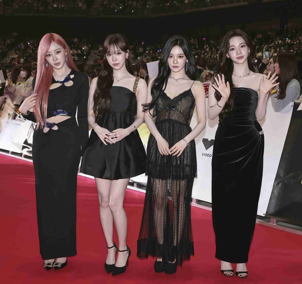 韓国女性グループのエスパ　8時15分紅白登場で「原爆投下を意図」説拡大…NHKは否定：コメント2