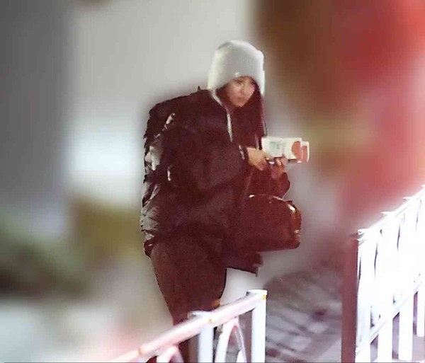 沢尻エリカ、14歳年下男性と真剣交際！ファンは「幸せそう」と祝福：コメント2