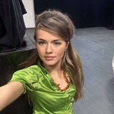 〝世界で最も美しい少女〟と称された9歳モデル⇒〝20歳の成長姿〟