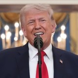 トランプ、保育や医療より軍事費を優先すべきと主張。「国は保育の面倒まで見られない」と強調