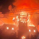 フランスで55万人デモ、暴動や放火　物価高や教育巡り、市庁舎全焼