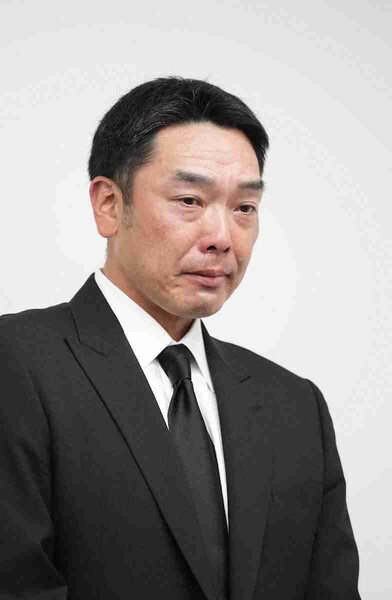 巨人 阿部慎之助監督の辞任発表 「伝統ある巨人軍の名を汚した」と謝罪 :コメント2