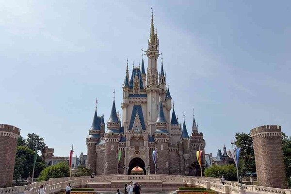 東京ディズニーリゾート、駐車料改定。明日から普通車3000円→4000円に：コメント2