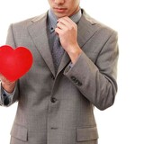 そりゃ"結婚離れ"が加速するわ…日本人女性が相手に求める｢3位･清潔感､1位･年収｣､では欧米は