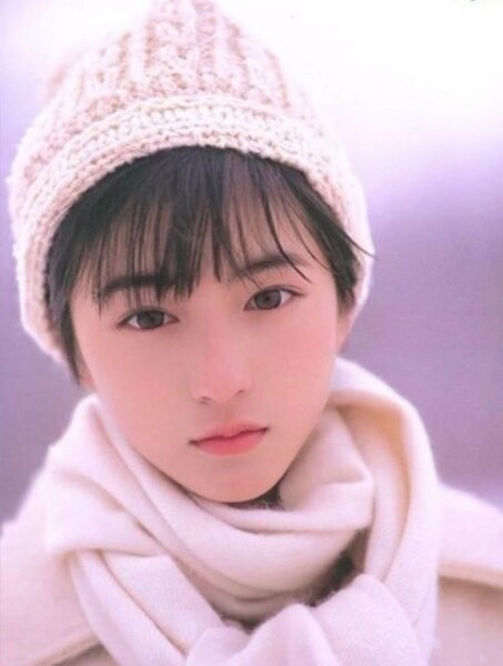 「46歳でこの…」活動再開から3カ月！広末涼子〝超ミニ〟最新姿に「この透明感で全て許される」：コメント10